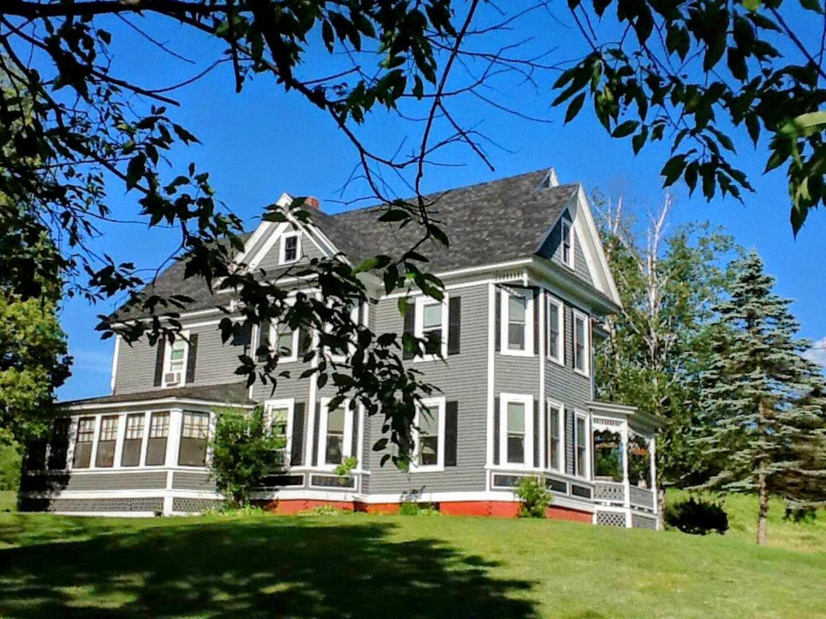 Private 2 Bedrooms And 1 Bathroom In Grand Victorian Home In The Heart Of The Whiite Mountains! Great Host Whitefield Exterior foto
